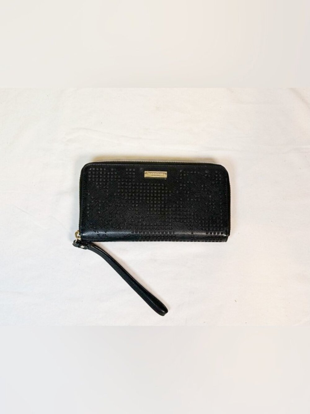 Kate Spade New York Black Roses Perforated Zip Around Wristlet Wallet